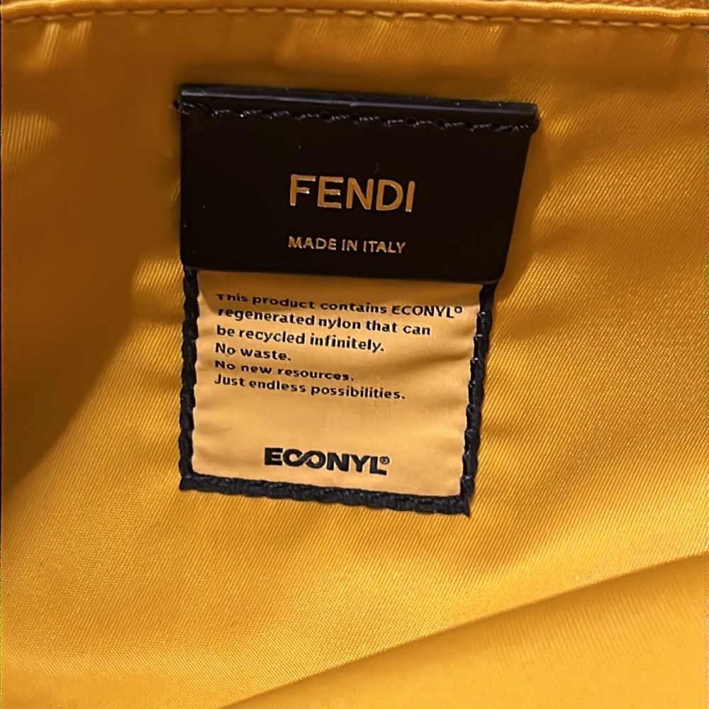 Fendi Crossbody - Picture 10 of 11